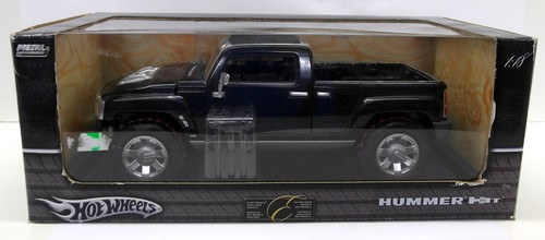 Hot wheels scale diecast - hot, 1/18